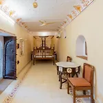 Stayvista\'S Jaipura Garh - Traditional Architecture, Vast Lawn, Expansive Courtyard & Fun Activities