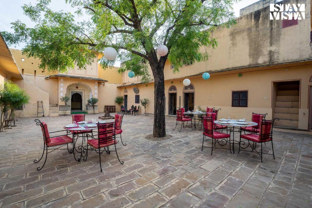 Jaipura Garh: Traditional Charm With Spacious Grounds And Activities Villa *